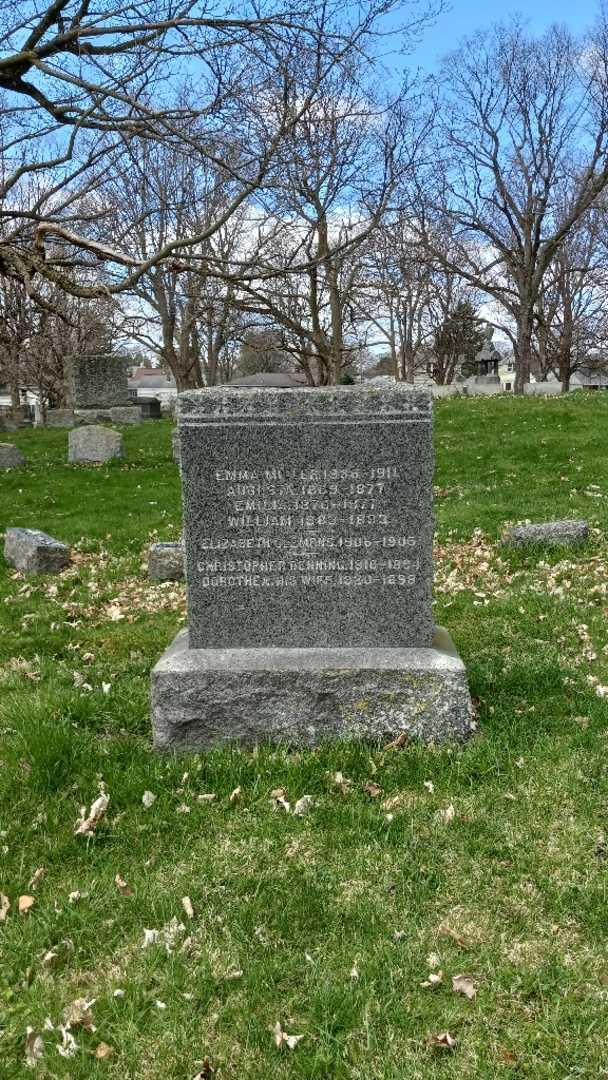 Augusta Benning's grave. Photo 3
