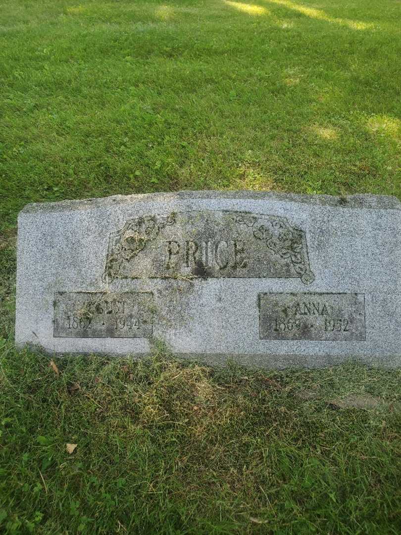 August J. Price's grave. Photo 3