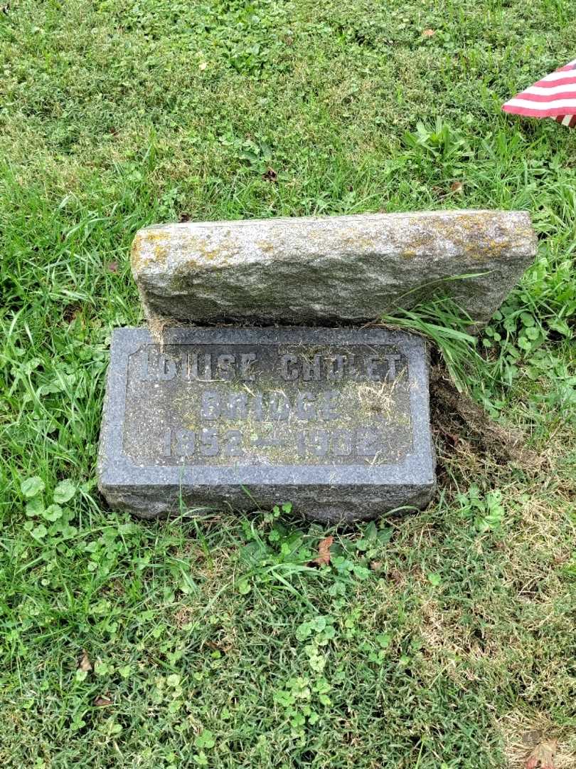 Louise Cholet Bridge's grave. Photo 2