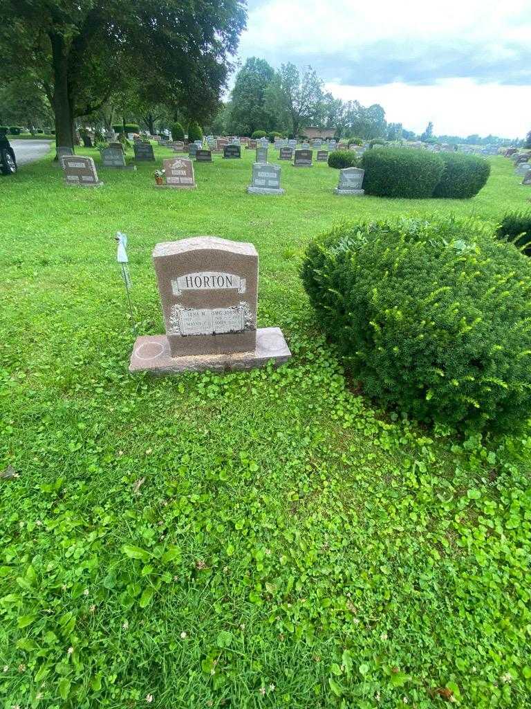 Keith Horton Junior's grave. Photo 2