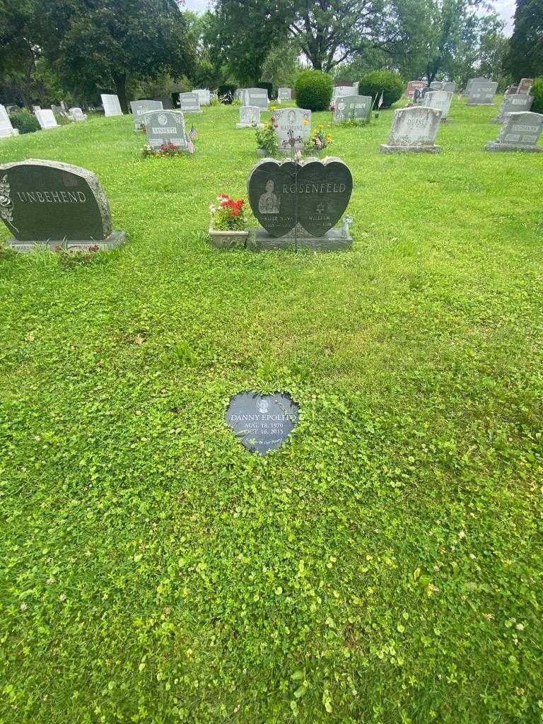 William Rosenfeld's grave. Photo 1