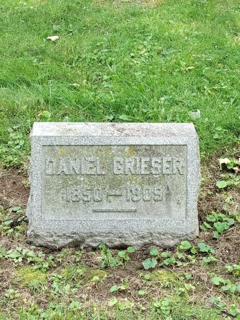 Daniel Grieser's grave. Photo 3