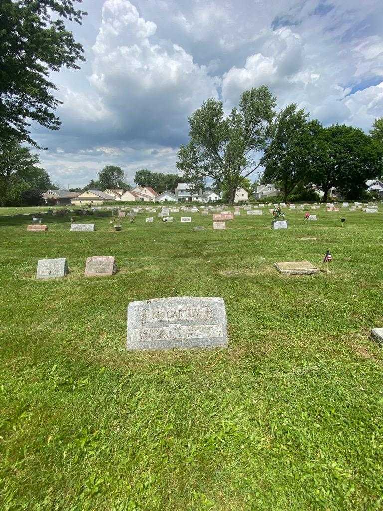 Hamilton J. McCarthy's grave. Photo 1