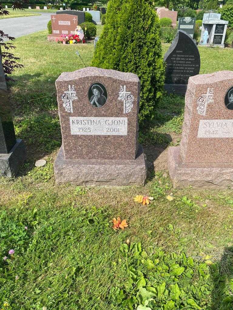 Kristina Gjoni's grave. Photo 2