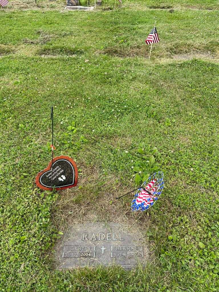 Herman Radell's grave. Photo 2