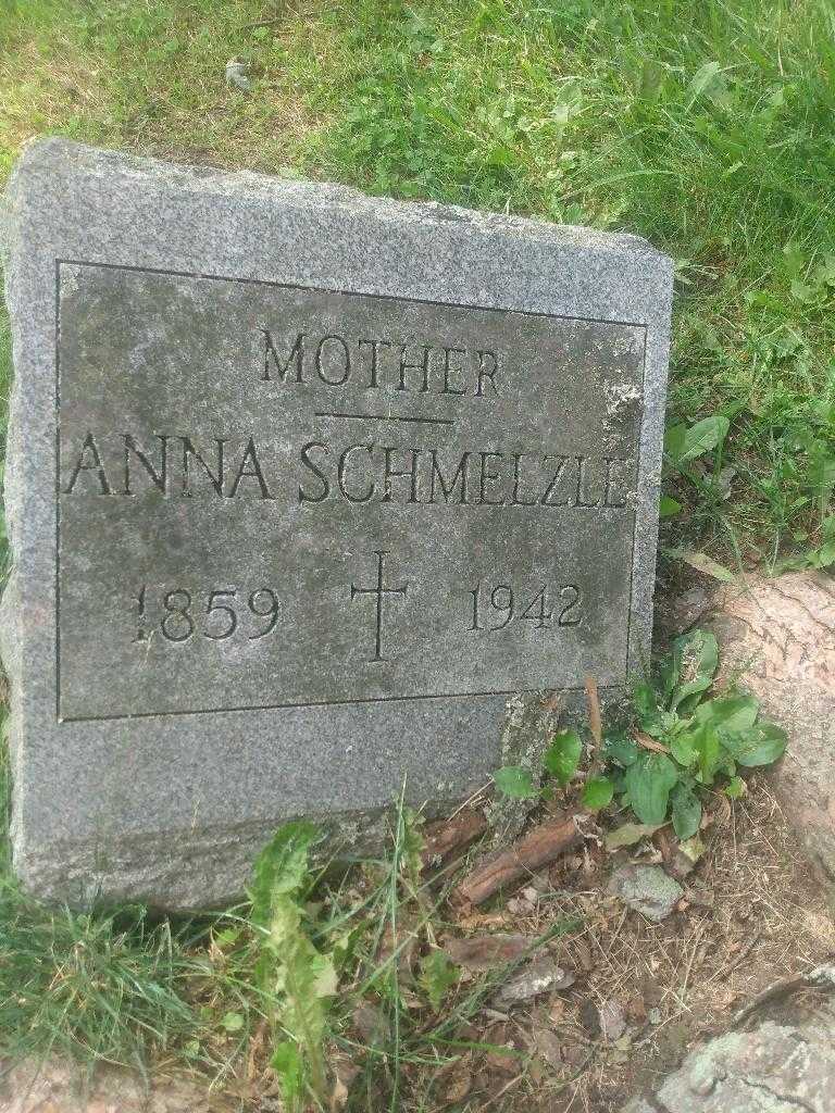 Anna Schmelzle's grave. Photo 3