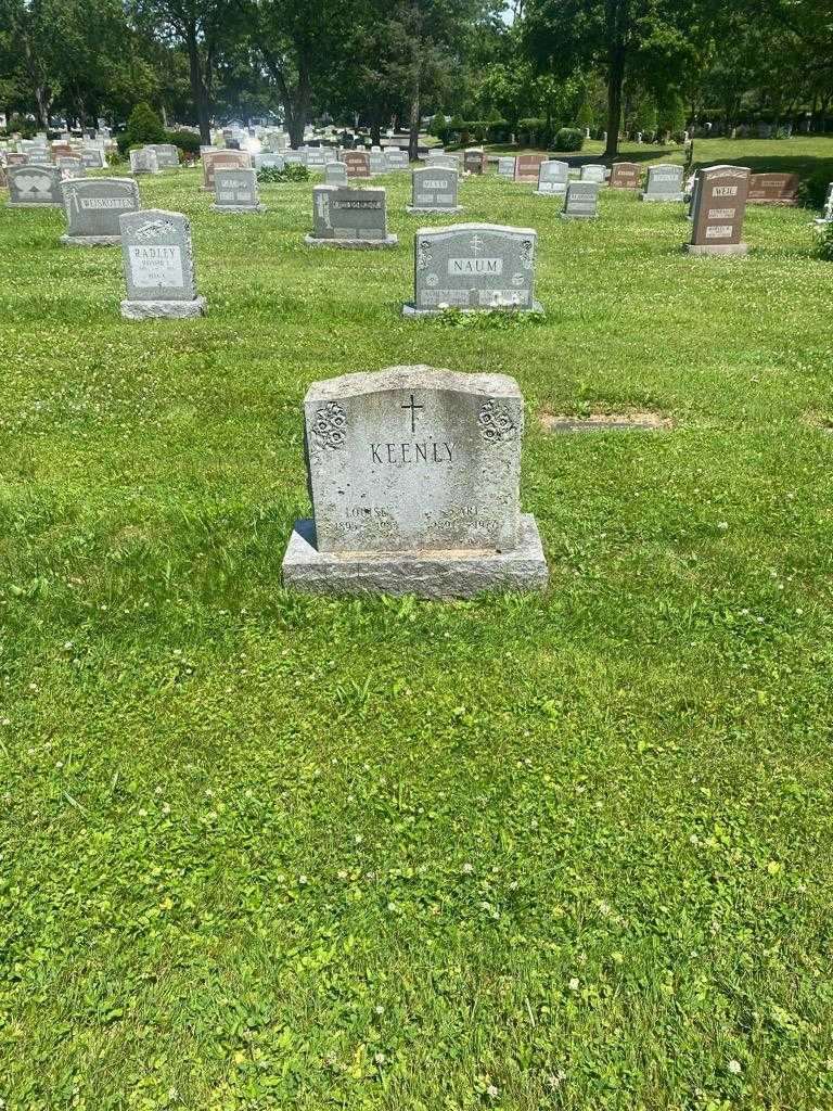 Louise H. Keenly's grave. Photo 2