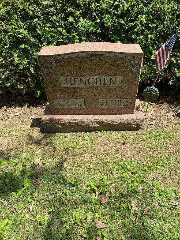 Joseph M. Henchen Junior's grave. Photo 2