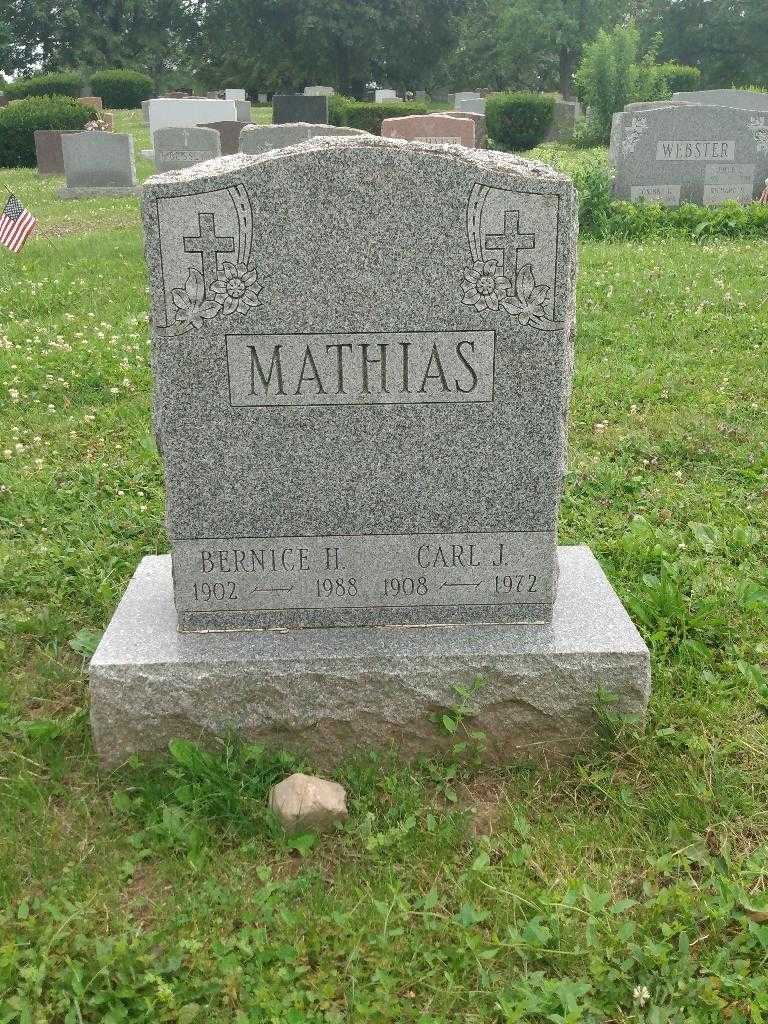 Bernice H. Mathias's grave. Photo 2