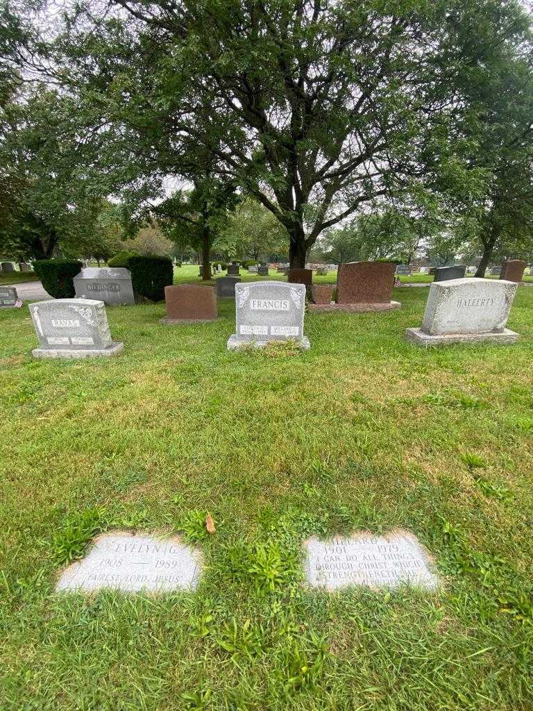 Evelyn G. Francis's grave. Photo 1