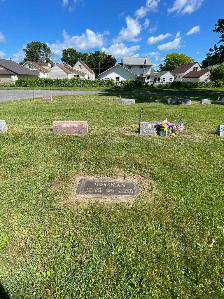 Margaret E. Horsman's grave. Photo 1