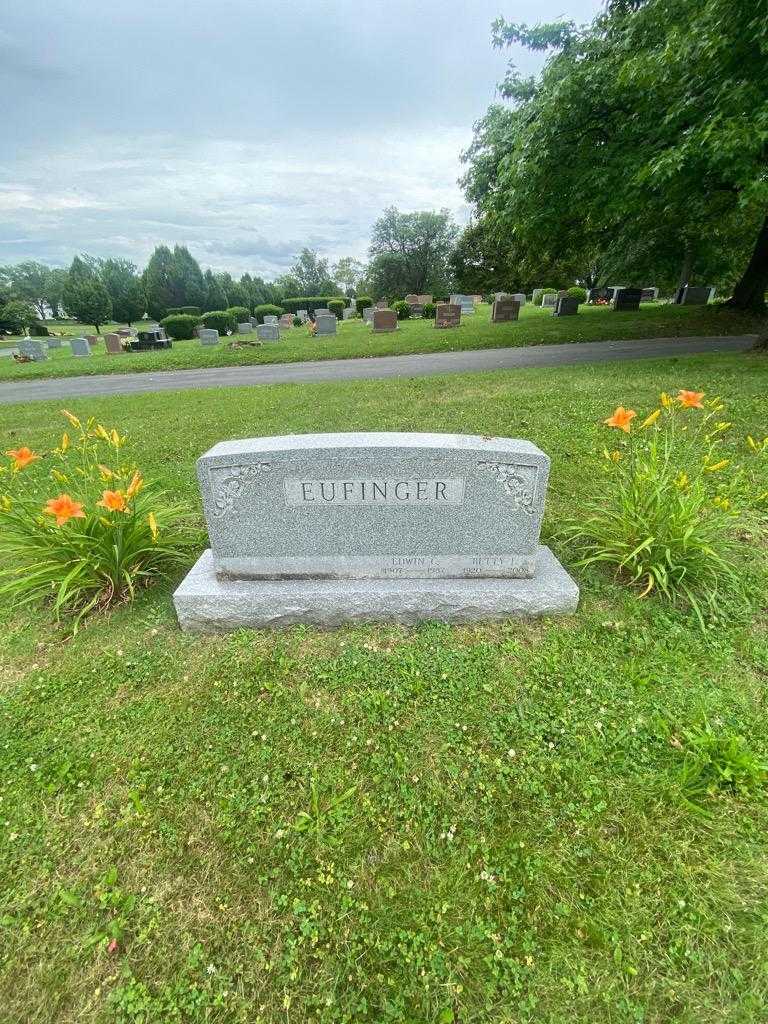 Edwin C. Eufinger's grave. Photo 1