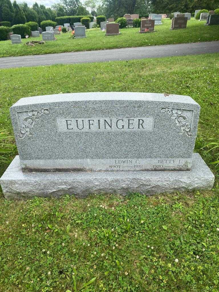 Edwin C. Eufinger's grave. Photo 2