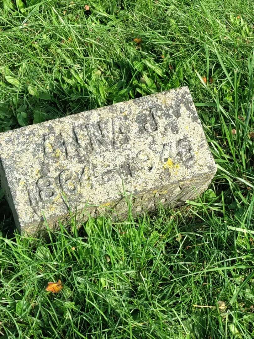 Anna J. Kuntzsch's grave. Photo 3