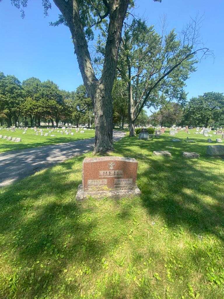 Olive J. Heil's grave. Photo 1