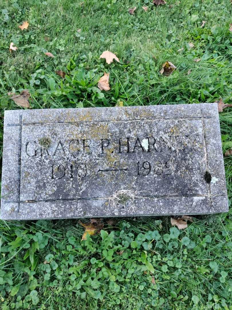 Grace P. Harney's grave. Photo 3
