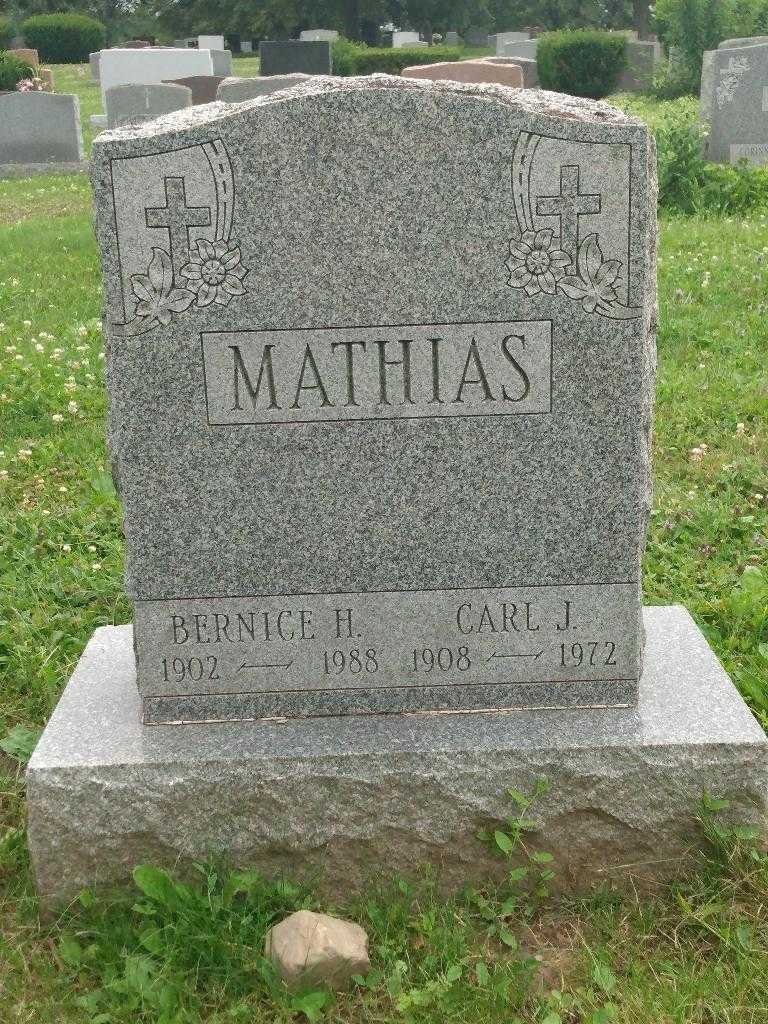 Bernice H. Mathias's grave. Photo 3