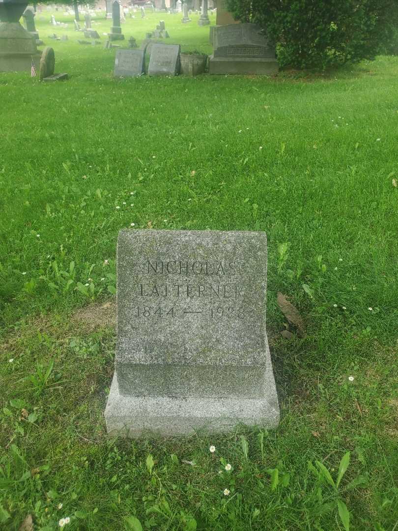 Nicholas Latterner's grave. Photo 3