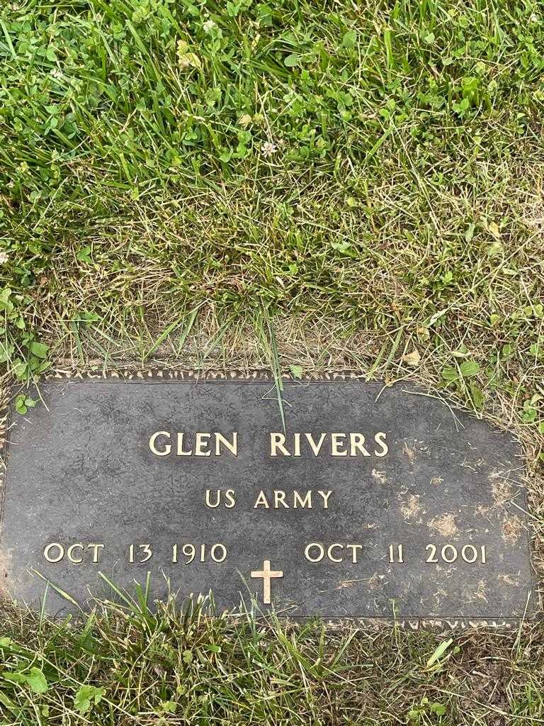 Glen Rivers's grave. Photo 3