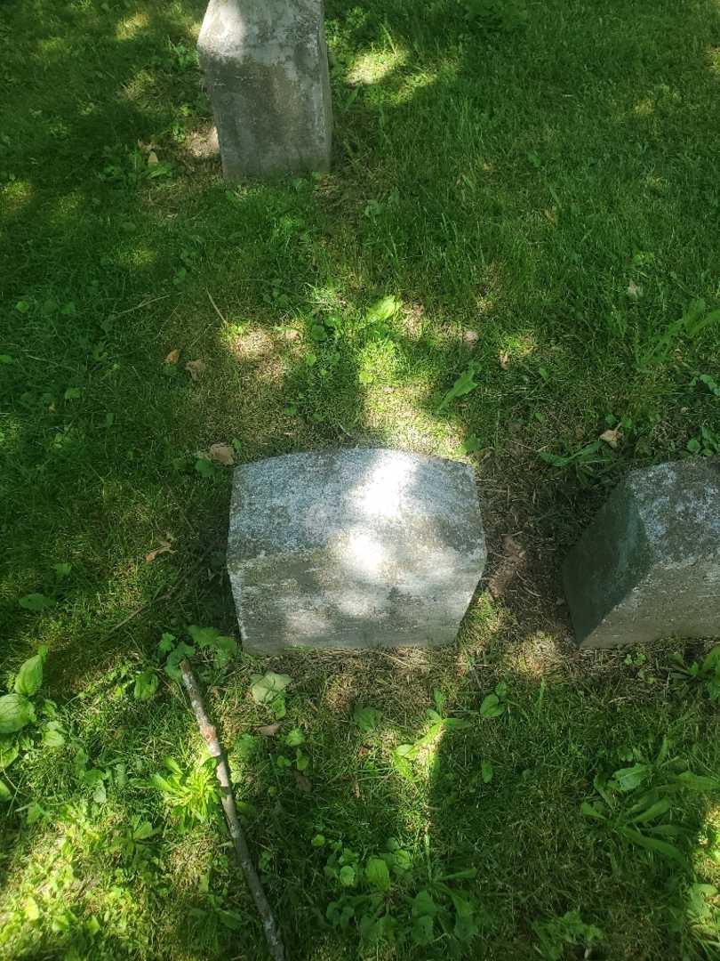 Charles "Karl" Schlosser Junior's grave. Photo 5