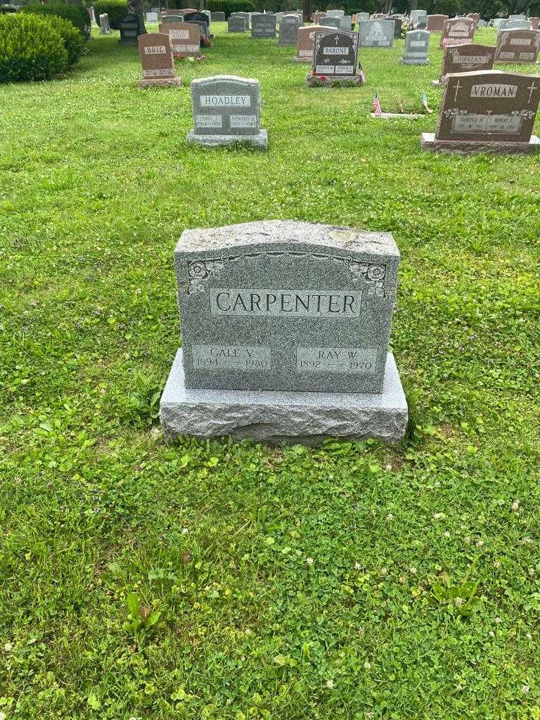 Gale V. Carpenter's grave. Photo 2