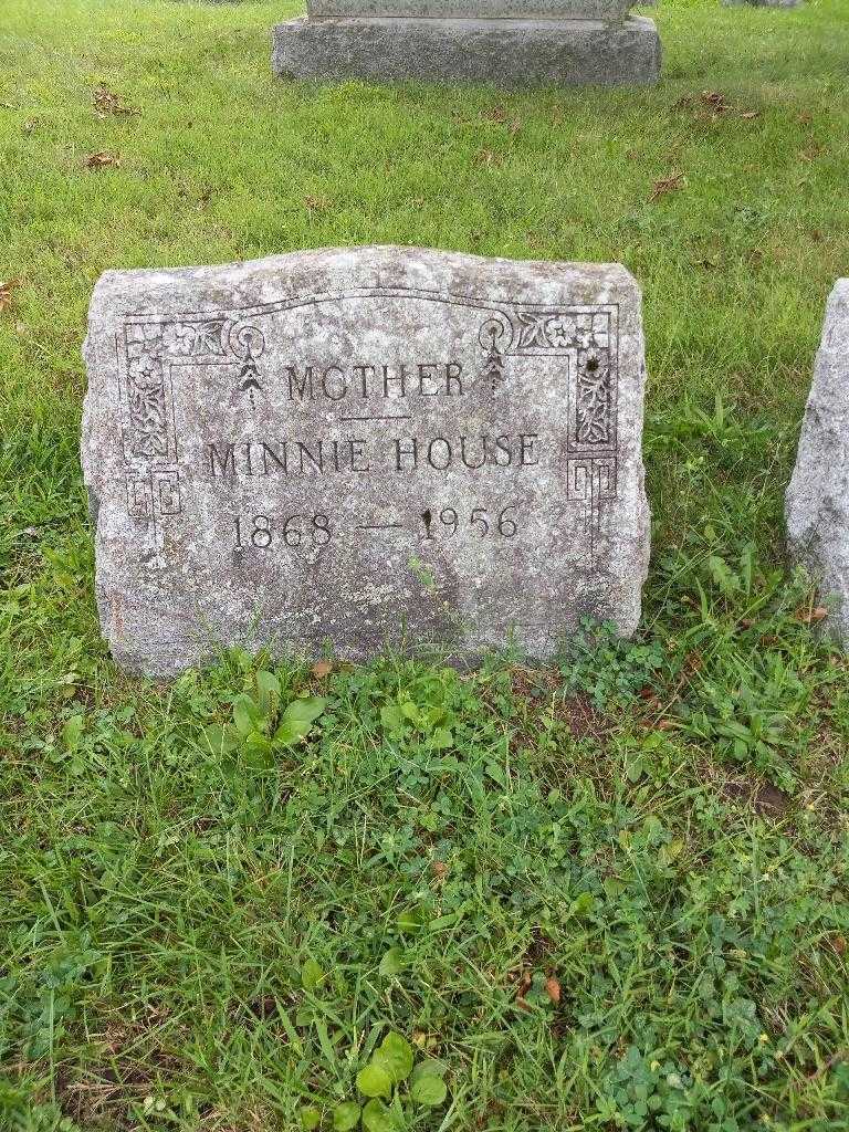 Minnie E. House's grave. Photo 2