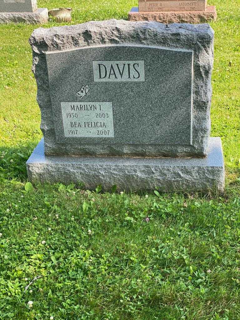 Marilyn I. Davis's grave. Photo 3