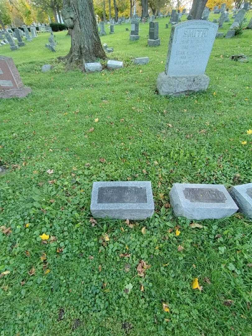 Mary E. Taylor's grave. Photo 1