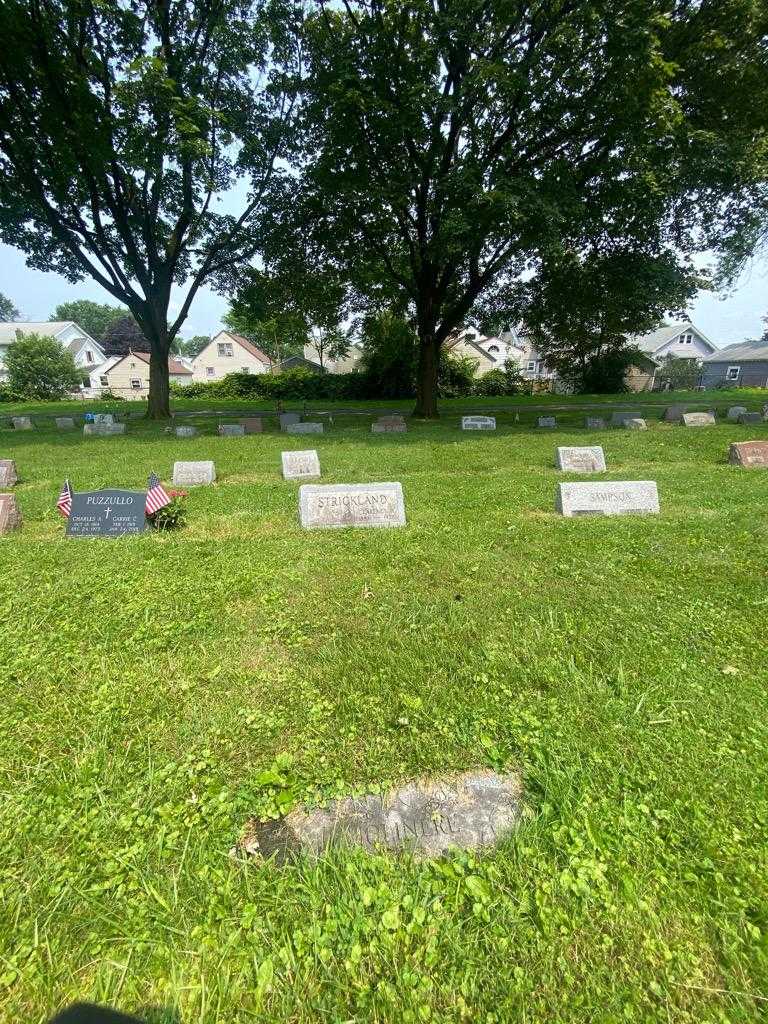 Karen K. Molinere's grave. Photo 1