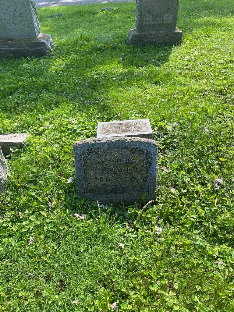 Faith B. Harmer's grave. Photo 2