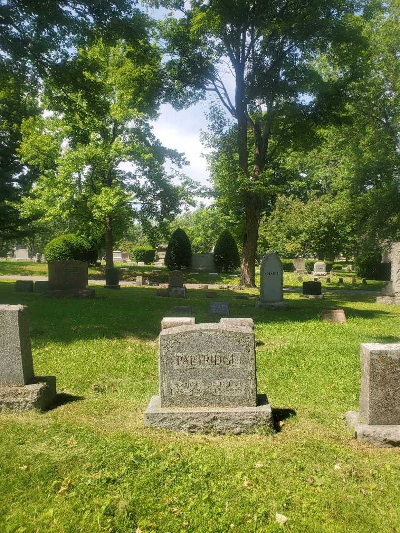 Charles H. Partridge's grave. Photo 1