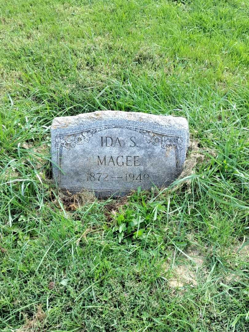 Ida S. Magee's grave. Photo 2