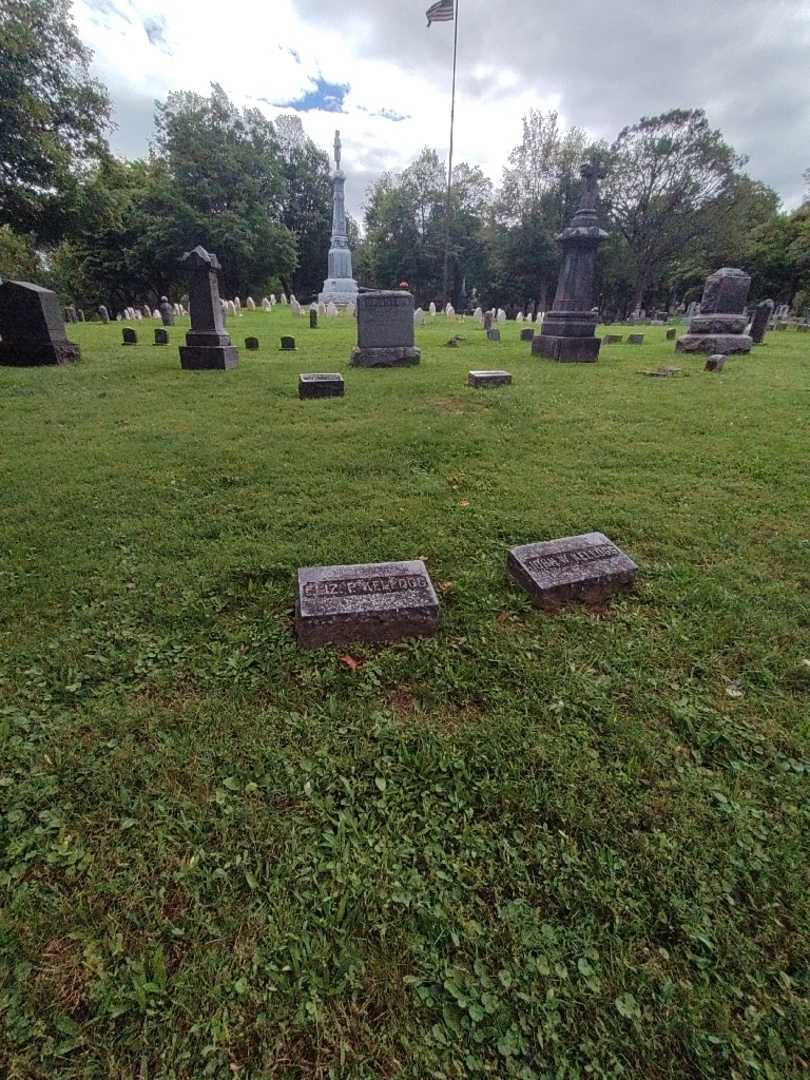 Donald F. Kellogg's grave. Photo 1