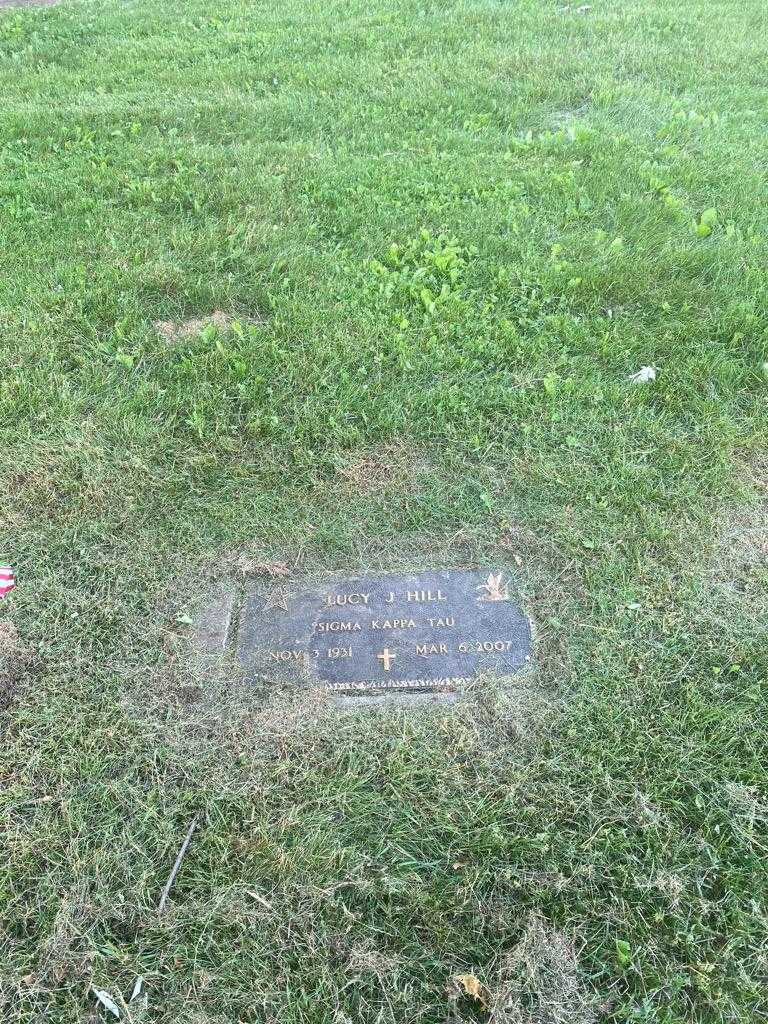 Lucy J. Hill's grave. Photo 2