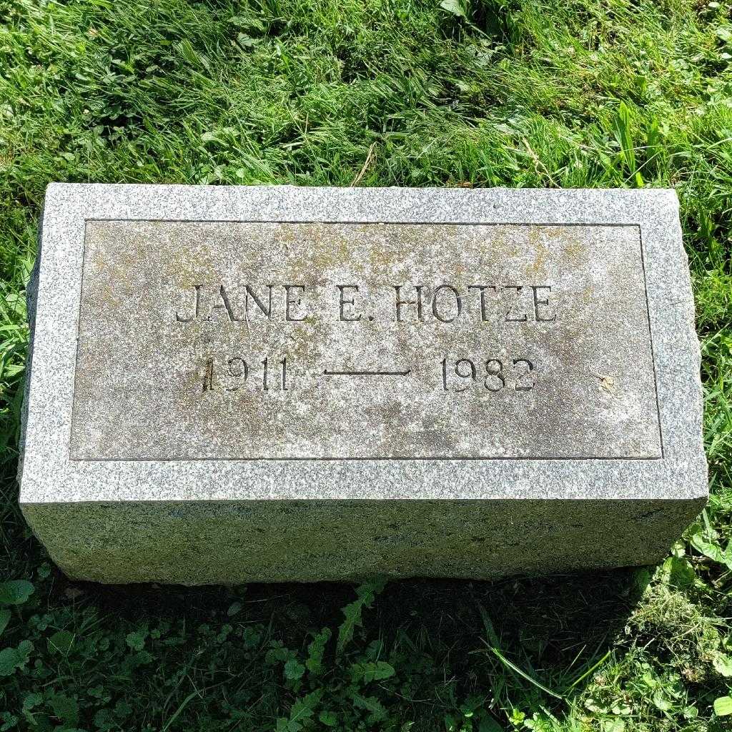 Jane E. Hotze's grave. Photo 3