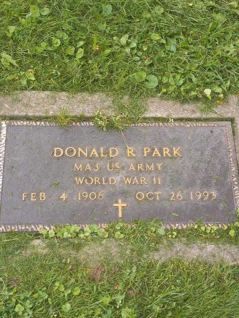 Donald R. Park's grave. Photo 2