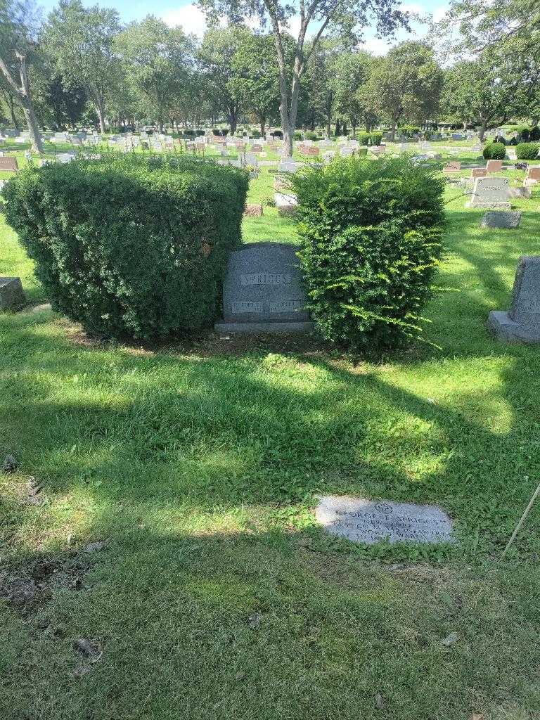 Florence M. Spriggs's grave. Photo 1
