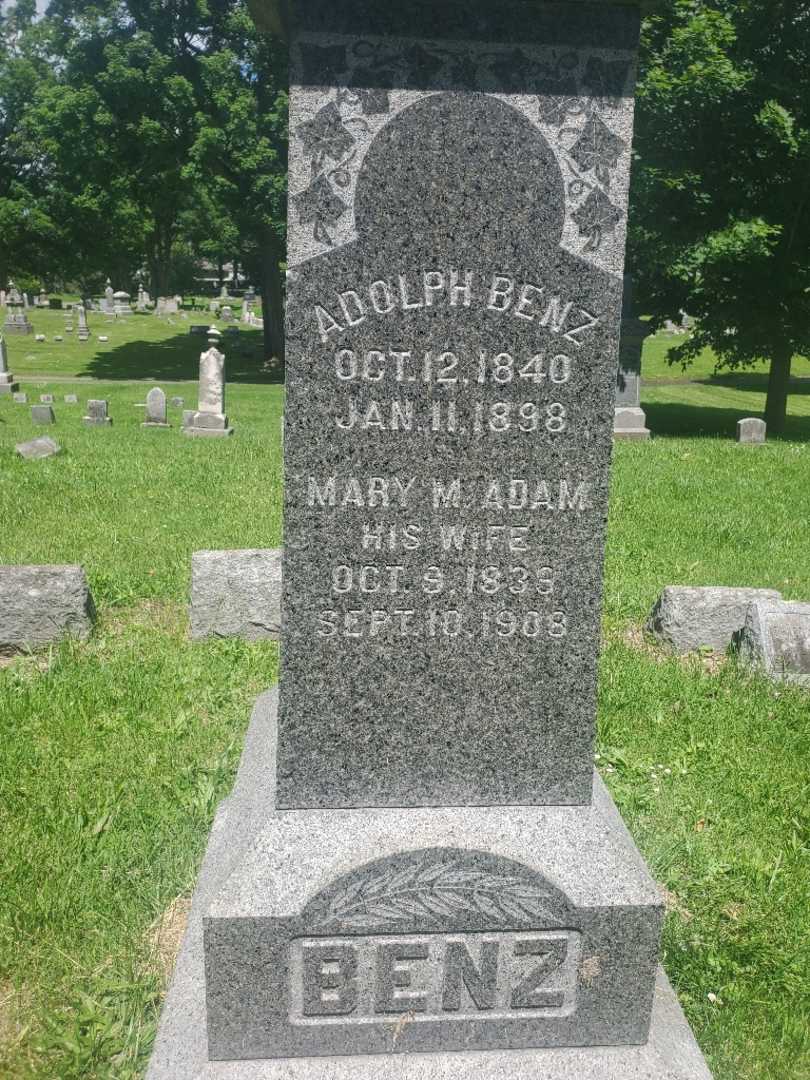 Frank Benz's grave. Photo 1