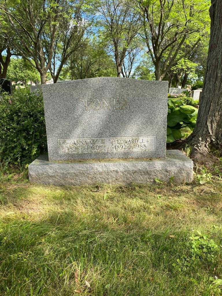 Anna M. Toner's grave. Photo 2