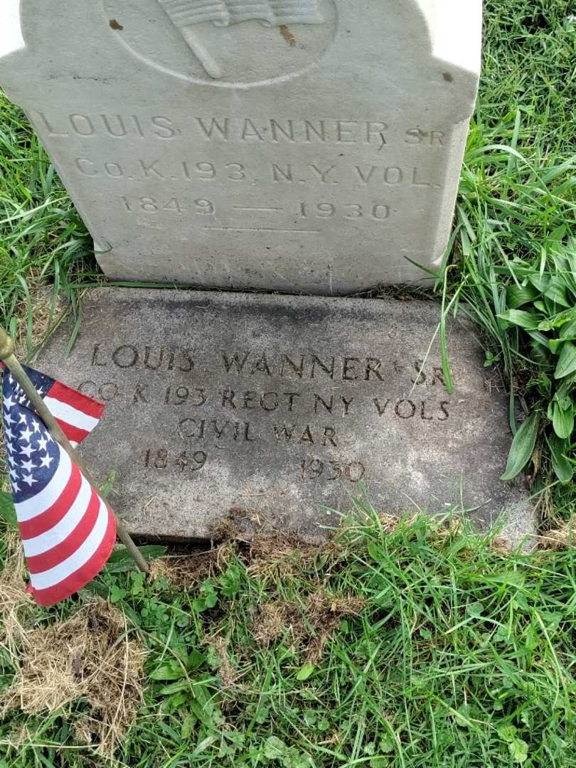 Louis Wanner Senior's grave. Photo 4