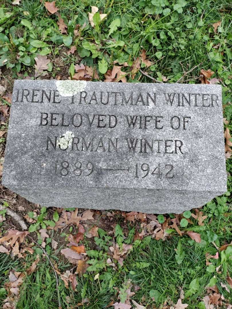 Irene Trautman Winter's grave. Photo 3