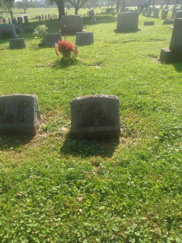 George H. Hook's grave. Photo 1