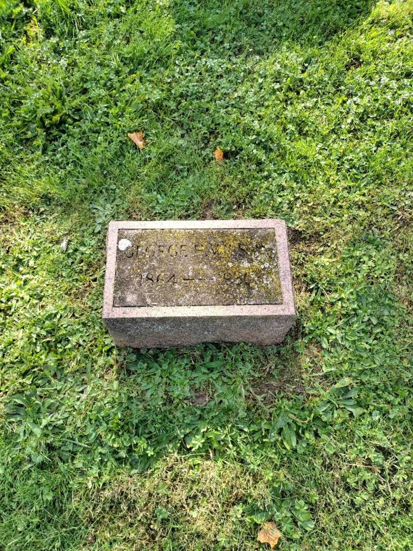 George H. Wilson's grave. Photo 3