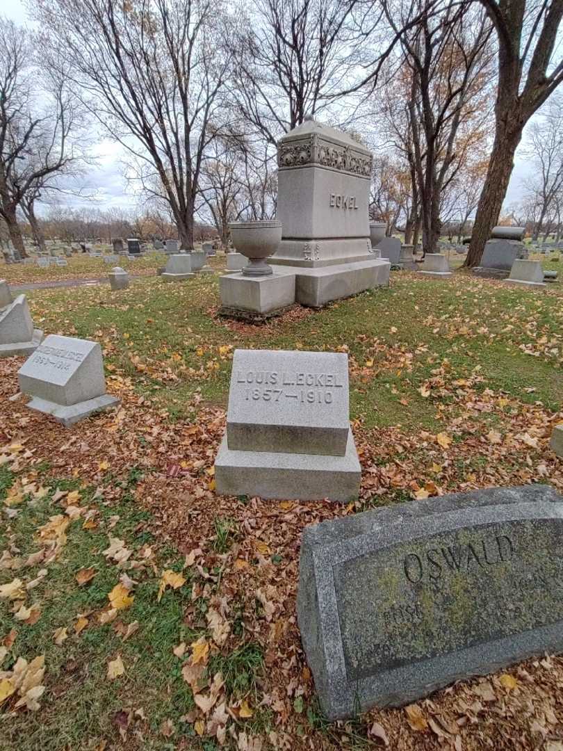 Louis L. Eckel's grave. Photo 1