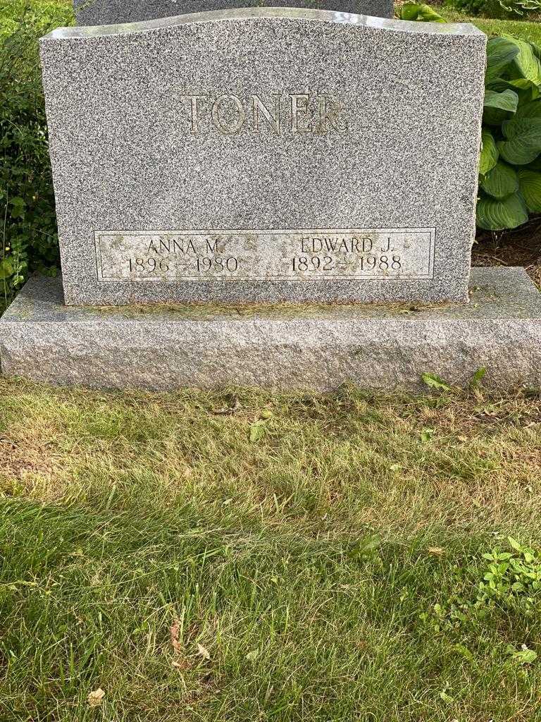 Edward J. Toner's grave. Photo 3
