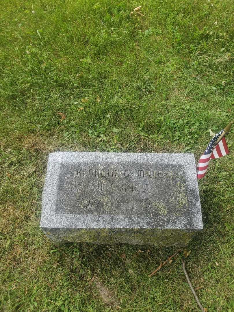 Kenneth G. Miller's grave. Photo 2