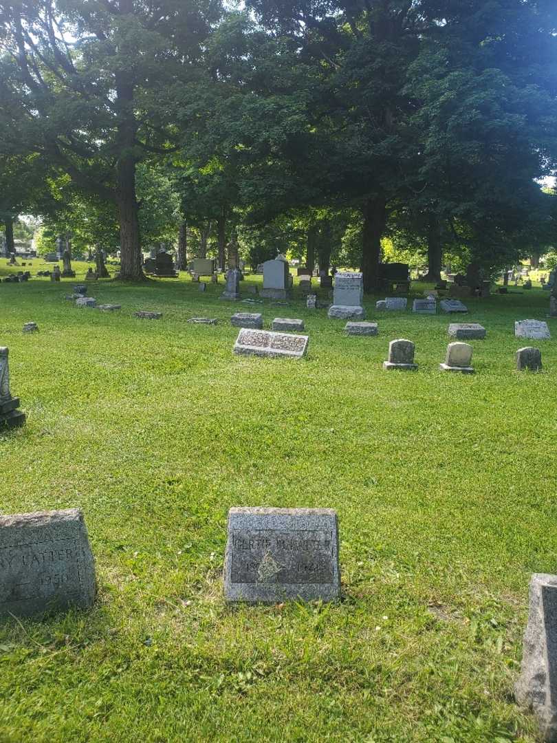 Infant Latter's grave. Photo 2
