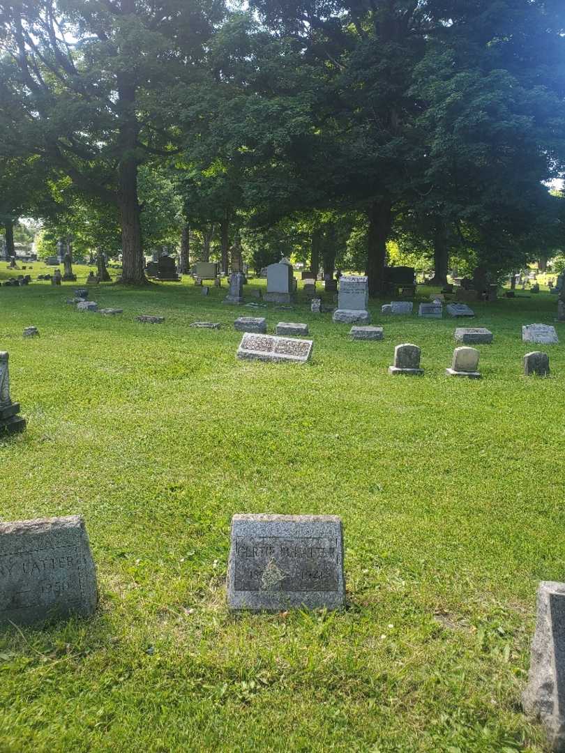 Gertrude M. "Gertie" Latter's grave. Photo 1