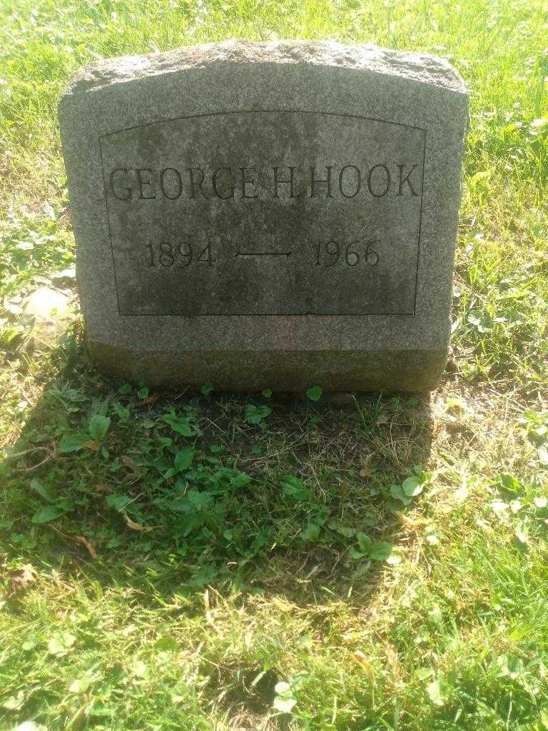 George H. Hook's grave. Photo 2