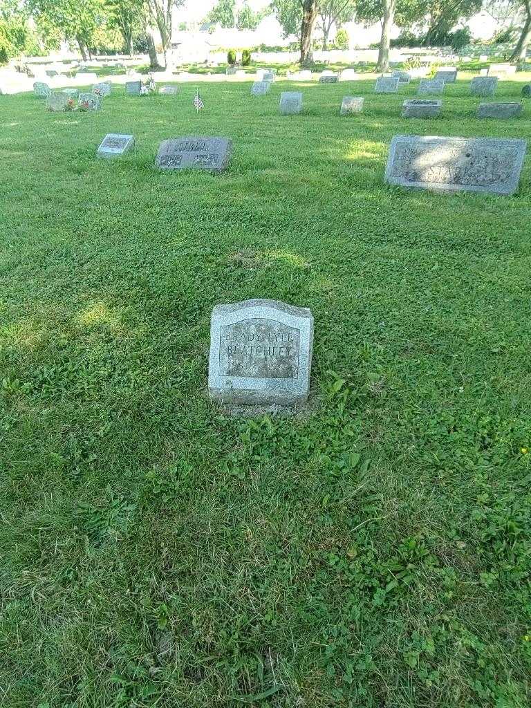 Brady Lyle Blatchley's grave. Photo 1
